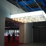 margelle Marquee, 2009, plexiglas, cadre aluminium, tubes néon, ampoules, collection Maja Hoffmann