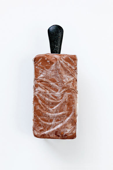 Hubert Duprat, Volos, 2013, polished axe, fresh clay. © Fabien de Cugnac, 2014.