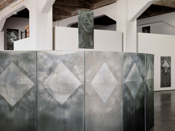 Antoine Dorotte. Vue de l’exposition magmas & plasmas au Frac Aquitaine, 2014. Photo : JC Garcia.