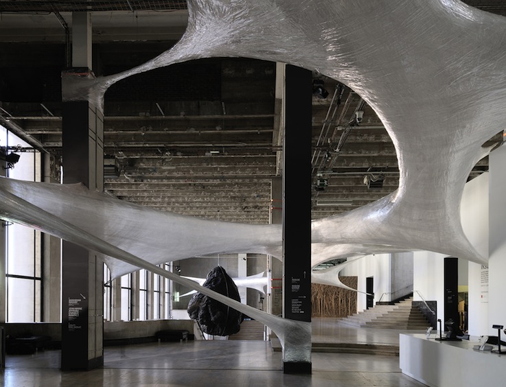 Numen/For Use, Tape Paris, 2014. Vue de l’exposition « Inside », Palais de Tokyo. Photo : André Morin. 