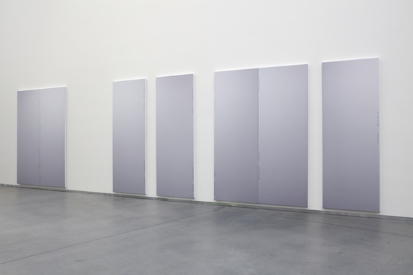 Olve Sande, Plasterboard Flats. Vue de l’exposition / exhibition view of « NN-A NN-A NN-A », Astrup Fearnley Museet, Oslo. Photo : Astrup Fearnley Museet. Courtesy Olve Sande ; Galerie Antoine Levi, Paris.