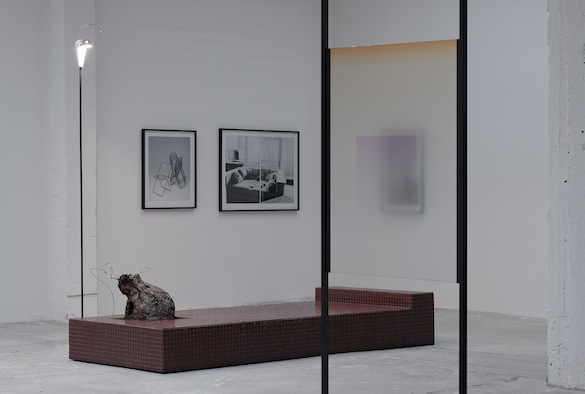 Laëtitia Badaut Haussmann « L’influence de Neptune », 2015. Vue de l’exposition à / View of the exhibition at Passerelle, centre d’art contemporain, Brest. Photo : Aurélien Mole.