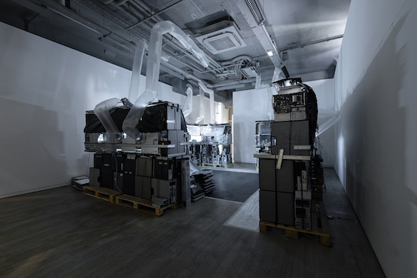 Thomas Teurlai, Stop paying the middle man, 2015. Photo : Aurélien Mole / Fondation d'entreprise Ricard.