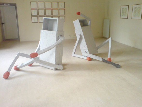 Mick PETER Statues for Trophies Square (thinking / reclining), 2009 Vue d’exposition Domaine Départemental de Chamarande, 2009 Courtesy of the artist & Galerie Crèvecoeur, Paris