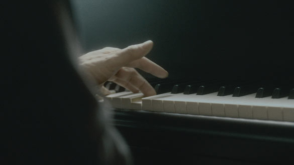 Anri Sala - Ravel Ravel, 2013.