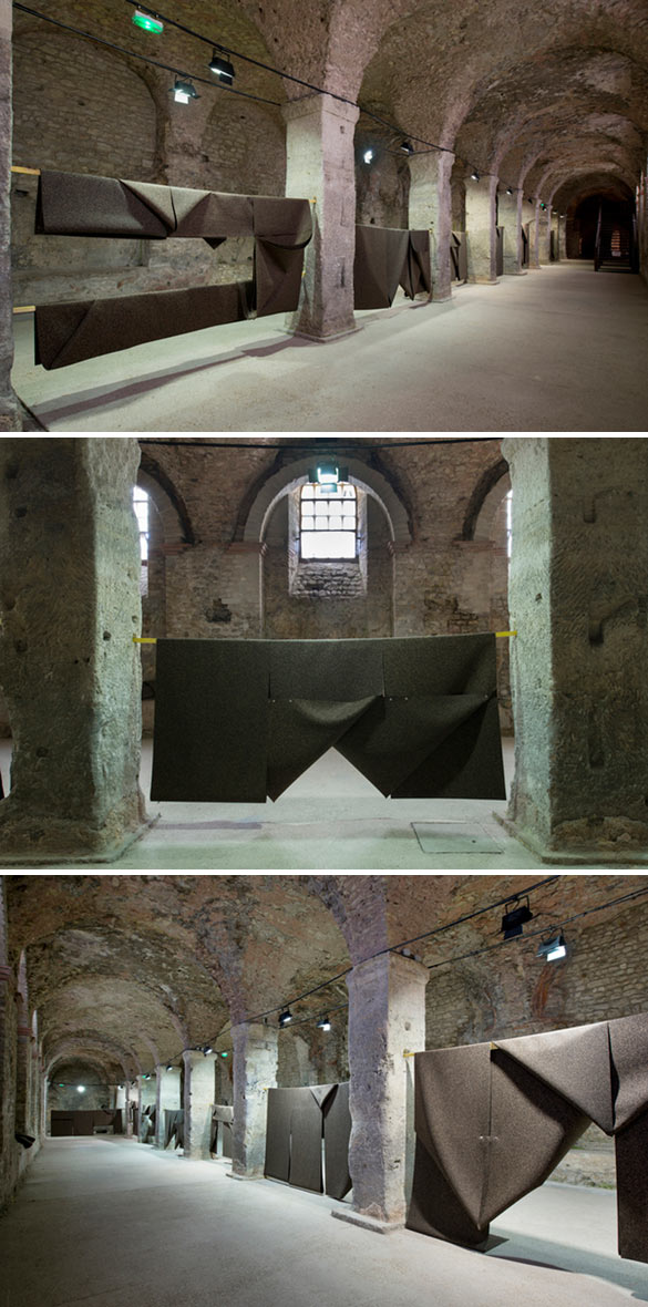 Vue de l’exposition "Si personne ne me voit je ne suis pas là du tout" de Guillaume Constantin au Cryptoportique, à Reims jusqu’au 22 juin 2014 © Photographe : Martin Argyroglo.