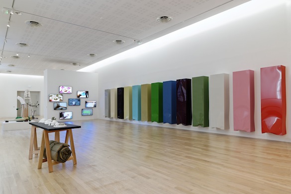 Vue de l’exposition Le droit à la paresse, Musée des beaux-arts de Rennes © Aurélien Mole pour PLAY TIME, 2014