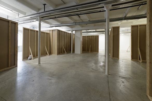 Vue de l'exposition « Margaret Honda Sculptures », Triangle France, 13 février - 19 avril 2015. Courtesy de l'artiste. Photo : Aurélien Mole.