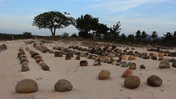 Ngyuen Trinh Thi, Letters from Panduranga, 2015. Vidéo HD / HD Video, 36'. Co-production : Jeu de Paume, Paris ; Fondation Nationale des Arts Graphiques et Plastiques ; CAPC musée d’art contemporain de Bordeaux. Courtesy Ngyuen Trinh Thi © Ngyuen Trinh Thi, 2015.