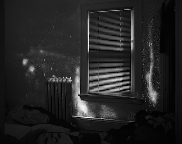 Angela Strassheim, Evidence n°1, 2009. Impression pigmentaire sur papier Archive. Archival pigment print. Courtesy : Angela Strassheim ; Andrea Meislin Gallery.