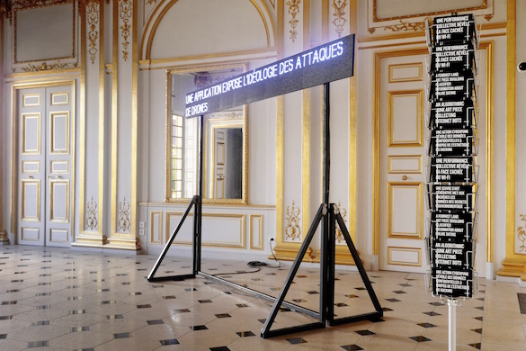 Nicolas Maigret, Predictive Art Bot, vue de l'exposition au Pavillon Vendôme, Clichy, 2015.