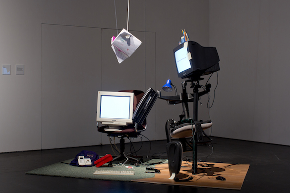 Ann Hirsch, Playground (The Beginning), 2016. Vue de l'exposition Emotional Supply Chains. Photo: David Bebber